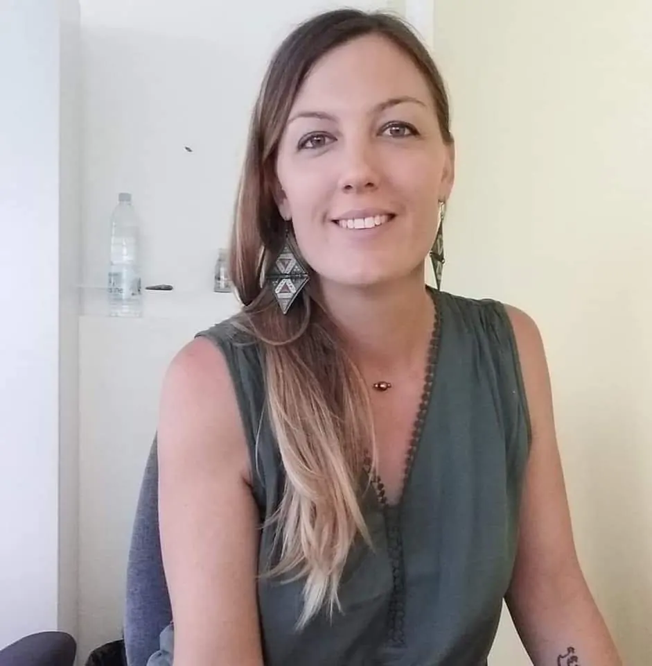 Portrait de Vanessa Collin, fondatrice de SAME, assistante sociale et sophrologue